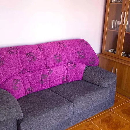 - 4 Bedrooms - 60295 * 피니스테레