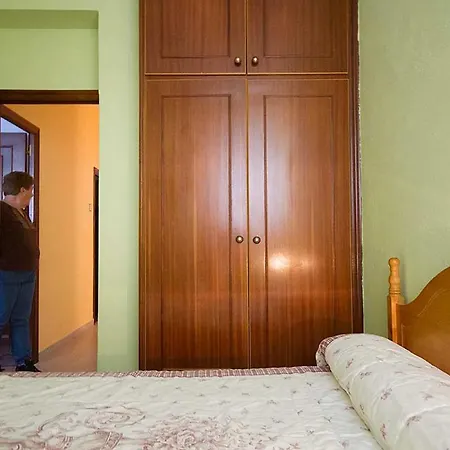 - 4 Bedrooms - 60295 *