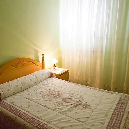 아파트 - 4 Bedrooms - 60295 *